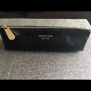 Michael kors makeup bag